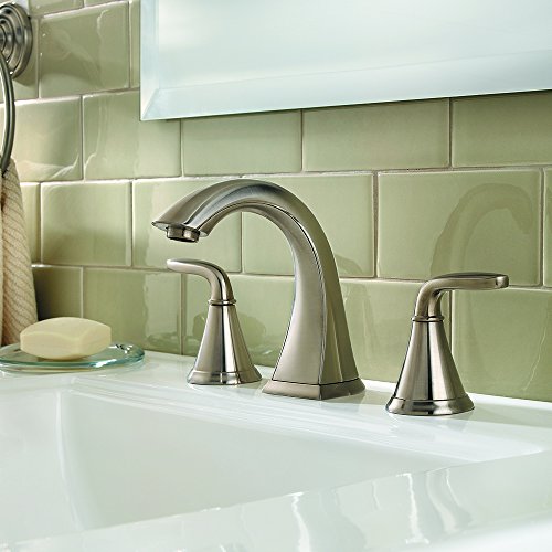 Pfister Pasadena 8 inch Widespread view 4